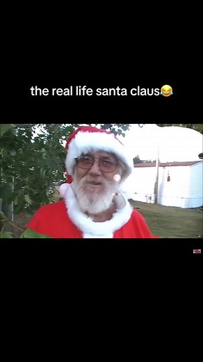 the real life santa claus🤣 #angrygrandpashow #christmas #santa #santaclaus #agpfyp #fypシ #kidbehindacamera #foryoupage #fypシ゚viral #fypp #fypage #agp #kidbehindacamerahere #funny #🤣 #agpquotes #grandpa #kidbehindthecamera #RIP #legend #fyp #edits #edit #meme
