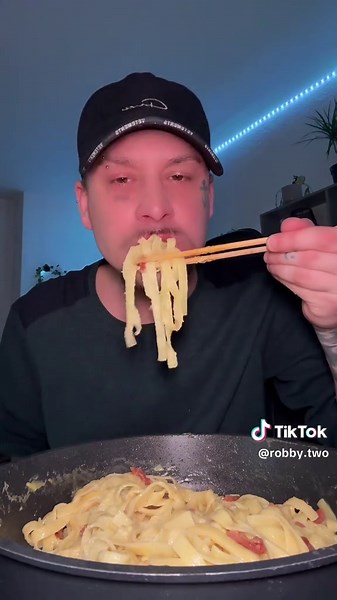 Robin.reudig_live (@robby.two)’s videos with Originalton - Robin.reudig_live