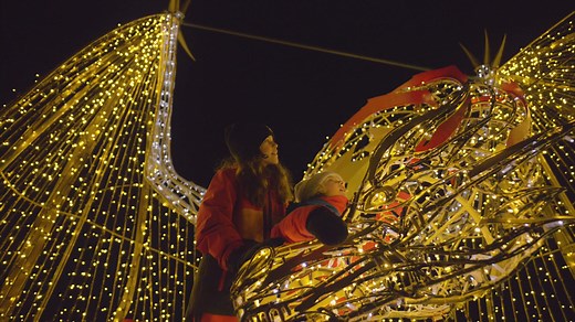 Vom 17. November 2023 bis 25. Februar 2024 wird die Burgruine Ehrenberg in der malerischen Naturparkregion Reutte wieder zum Schauplatz einer zauberhaften Lichterwelt! Begleitet von sphärischen Klängen verwandelt die Lumagica Reutte die imposanten Mauern in einen farbenprächtigen Lichterpark. Tauchen Sie ein in die Geschichte dieses geschichtsträchtigen Ortes auf einer wahrhaft magischen Reise. Sichern Sie sich jetzt Ihr Ticket inkl. Eintritt zur größten Eislauffläche Westösterreichs, Reutte on 