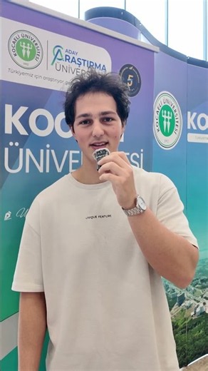 🎤 The microphone is with our prospective students! 💚 5️⃣