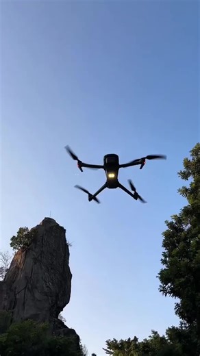 Experience Stunning Aerial Footage with the Lanus Drone