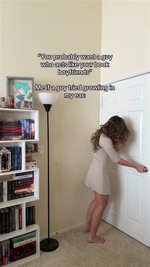 like I’m sprinting away, actually #books #reader #booktok