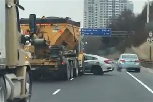 Ontario suspends commercial driver licences it suspects are "dishonest"