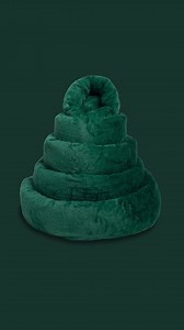 Calming Cuddler beds make their dreams as cozy as can be 🎄 Surprise your pet with a gift they'll love and cherish this holiday season. Available in 5 sizes. There's always a bed fit for your pets. #christmas #christmasgiftsforpets #festiveseason #dogslifesa #southafrica #pets #petlifestyle #dogbeds | Dog's Life