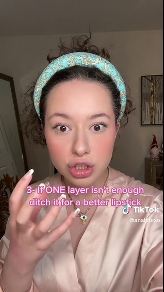 Crusty Lips? 4 Mistakes To Avoid For Perfect Matte Lipstick