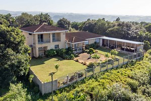 4 Bedroom House for sale in Palm Beach - 823 General Hertzog Drive - Port Edward - Property24