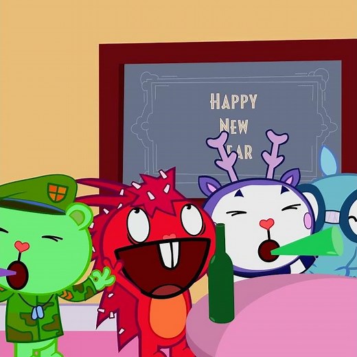 Happy Tree Friends - WHO WANTS TO GET CRAZY FOR NEW YEARS!?!?!?!? #shorts
