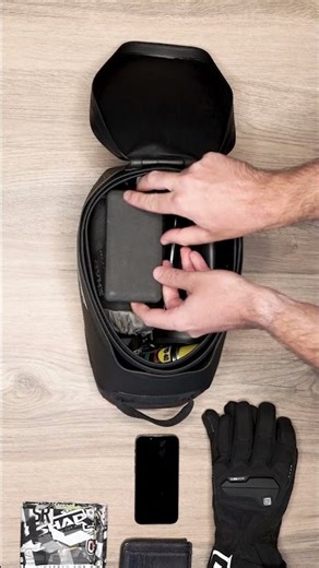 Click System Tank Bag E09CLPRO - Maximum Capacity for your motorcycle