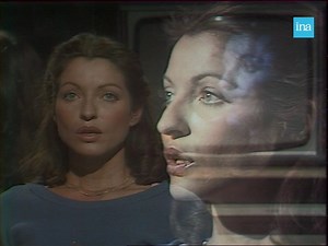 MARIE-FRANCE PISIER. Selon le principe de l'émission «Côté jardin», la comédienne Marie-France Pisier répond aux questions qu'elle a elle-même préparées. En 1979, l'actrice a 35 ans, elle s'exprime sur son métier avec intelligence et expose ses fragilités. On apprend aussi que c'est une citadine avertie qui aime les embouteillages ! | INA