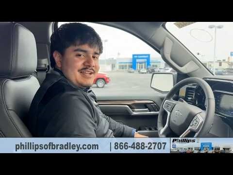 How to Change Display Layout in the 2026 Chevy Silverado 1500 Phillips Chevrolet Bradley