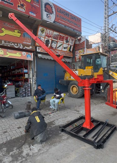 Understanding Crane Lifts: Types and Applications