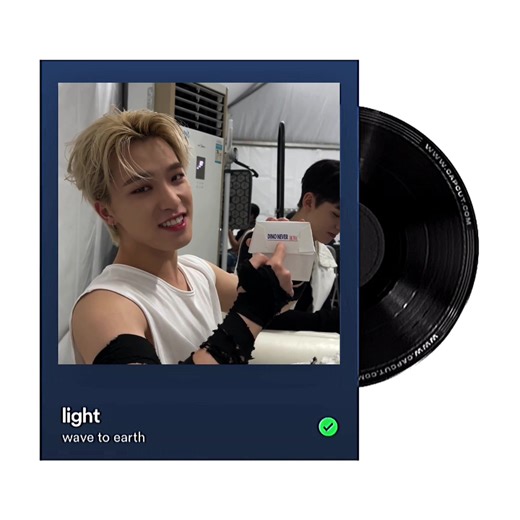 COMFORT. #dinoseventeen #leechan #dino #seventeen #svt #svtfyp #wavetoearth