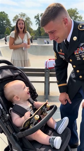 The Moment His Little One Ran Into His Arms ❤️🇺🇸