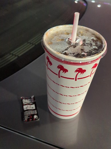 it's 44 oz of pure cherry coke, I live up to the name #innout #soda #cherrycoke #cherrycokeluvr26