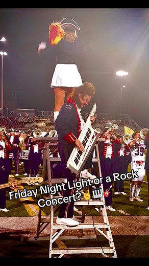 The @homewood_patriot_band likes putting in a show! #wearehwd 🎹🎸🤘 | Homewood High School Band