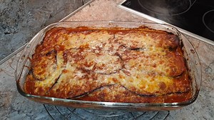 PEČENI PATLIDŽAN SA DOMAĆIM PARADAJZ SOSOM: Priprema nikad prostija, ni meso vam neće faliti, a 1 trik uklanja gorčinu