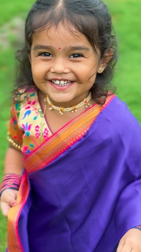 Saree Vibes Only✨ Love this beautiful saree and mini necklace from @upasanafashion 💖 . . . . . . . . . #mahikamoments #upasanafashion #saree #ethnicwear #बाबाआणिमहिका #sareelove #reelitfeelit #minifashioninsta #marathimulgi #sareevibes #sareemood #instakids #viral #ethniclove #sareemagic #explorepage #girlinsaree #kidsootd #cutekidsclub #tinydiva #sareestories #sareediaries | MahikaMoments