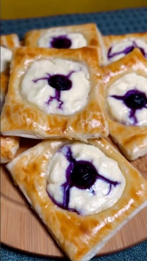 Halloween snack puff pastry recipes #shorts #recipe #baking #halloween #easyrecipe