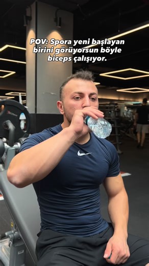 Cihan Altun - | Fitness Koçu ️‍♀️ on Instagram: "Bugün kollar patlıyor   Cable Curls → 2 set 8-10 tekrar  Bayesian Curls → 2 set 10 tekrar  Incline Hammer Curls → 2 set failure (tükenene kadar) Hareketleri kontrollü yap, ağırlığı değil kasını hisset. Bu şekilde biceps gelişimini çok daha hızlı göreceksin. Koçluk için dm “koç” yaz #spor #vücutgeliştirme #gündem #kol #antrenman"
