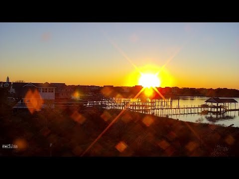 Surfchex.com - LIVE! 4K Surf City Fishing Pier 'T'