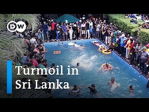 Protester's storm Sri Lanka's presidential palace in Colombo | DW News