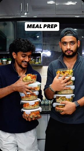 Saiteja Chary on Instagram: "This is how you prep paneer & chicken meals for the entire week. Watch till the end for complete clarity. First, take the paneer and add all the required spices. Keep it aside. Marinate the chicken the same way. If you have an air fryer, spread the paneer properly and cook it. If not, use a pan with just 10 ml oil. Follow the same process for the chicken. Next, take mixed vegetables. Light oil spray and air fry them. No excess oil needed. Once everything cools down, 