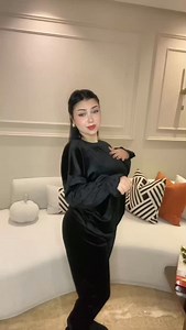 149 DH seulement ✨ Disponible en S • M • L • XL Pyjama en velours ultra doux, chaud et élégant. Parfait pour rester confortable et stylée à la maison 🌸 #pyjama #style #fashion #shopping | ineshopping1