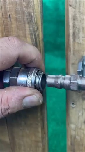 6.9K views · 30 reactions | Simple idea with usefull gate latch lock #woodworking #wood #doorlatch #diy #creativedesign #CreativeMaking #doorautolock #homemade #reelsfbシ #fbreelsvideo | Share knowledge with me | Facebook