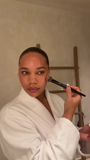 Get Ready With Me: Makeup, Outfits & Solo Vibes