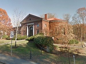 Wayland Library Opens Outdoor Internet Café