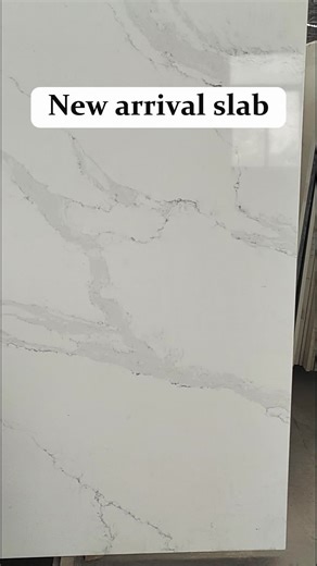 Our new arrival quartz slab😆 White color with natural pattern🥰 #quartzstone #quartzslab #quartzcountertop #countertop #manufacturer #auartzsupplier #slab #tabletop #factorydirect #quartz #artificialstone #production