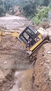 87K views · 90 reactions | Dangerous Excavator Uphill. | Amazing Videos | Facebook