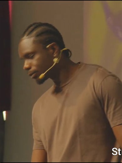 If you want to understand how data actually moves between blockchains, you have to see the parallel: Physical/Data Link ↔️ Relayers (The messengers moving raw bits). Network/Transport ↔️ Hyperbridge Parachain (The