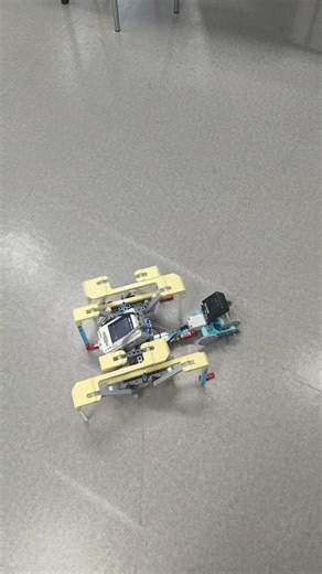 Walking robot #ZMROBO #STEAM | Omega Hong