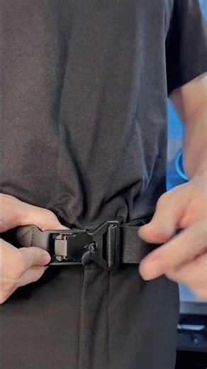 The Alpaka Stealth Belt releases in 1 second.