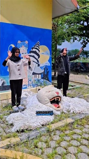 cewe cantik tutorial memakai can macanan