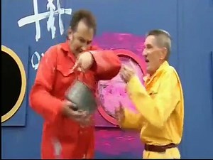 ChuckleVision - S19, E15: Hanging Round