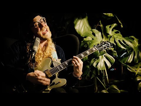 Allen Stone - Sunny Days (Official Acoustic Video)