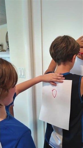 ✍️Back Drawing Game! 😺 Can you guess it?😻