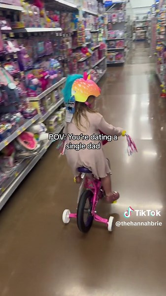 Dating a Single Dad with a Smart Shopping Tip