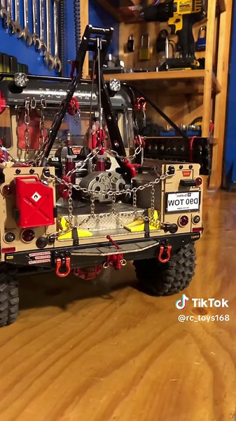 Can you control it to do that carefully?#rctoy #remotecontrol #models #interesting #mini #amazing #simulation