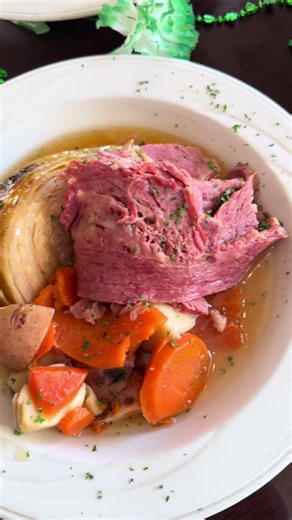 Teaser of the Irish menu this weekend… and yes, it pairs perfectly with a few pints🍀🍻