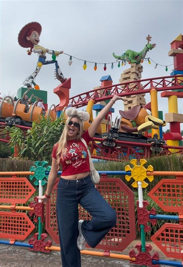Christmasy Disney Outfit Inspiration for Your Fit Check