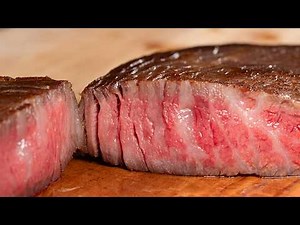 すぐ焼くな！まずはお湯にドボン、それから強火で１分焼くだけで、ステーキハウスのような仕上がりに！【失敗しないステーキの焼き方】
