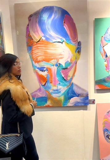 Fresh Art Fair - Alexandra Palace ✨ This first-ever event brought together a beautiful collection of sculptures, paintings, and unique works from various galleries. Each range of styles was truly inspiring. Grateful for the chance to experience the artistry & creativity! Which piece stands out to you the most? 🎨 • • • #FreshArtFair #AlexandraPalace #Artinspiration #Artgallery #Artfair #Originalart #Sculptures #Realism #Abstractart #Surrealistart #Gallerist