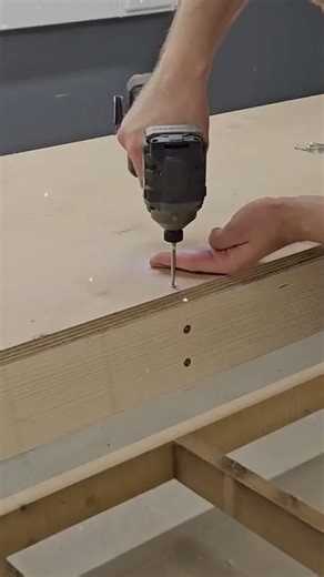 Easy DIY Workbench For Beginners