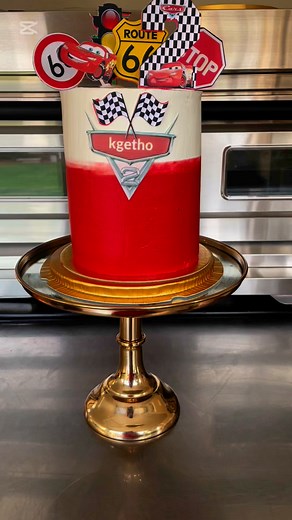 3.2K views · 123 reactions | Finowhip frosted cake tutorial | EullysCakery | Facebook