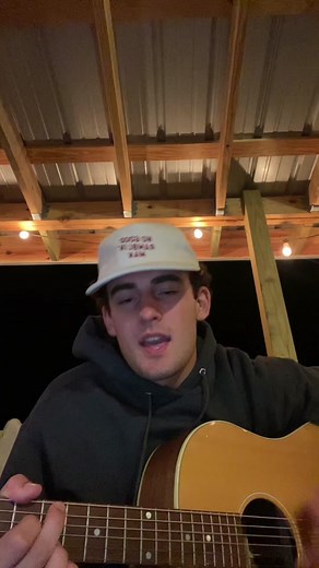 Soulful Country Music Performance of 'Elephant' by Jason Isbell