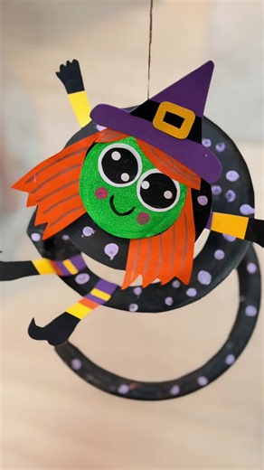 Witch Spinner Craft: A Simple & Cute Paper Plate Idea for Kids
