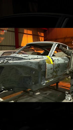 Transforming a Datsun 240Z: Gullwing Doors & V8 Engine